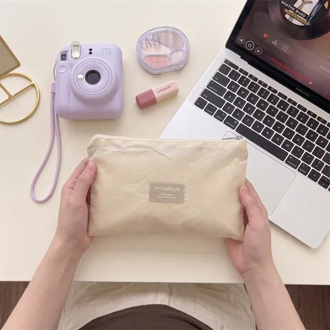 Minimalistische Polyester Effen Kleur Cosmetictas Draagbare Reis Opbergtas Rits Toiletartikelen Organizer Voor Vrouwen
