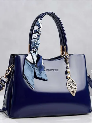 Borsa a Mano da Donna in Vernice alla Moda Tote Bag Capiente con Sciarpa e Ciondolo Borsa a Tracolla Elegante da Donna
