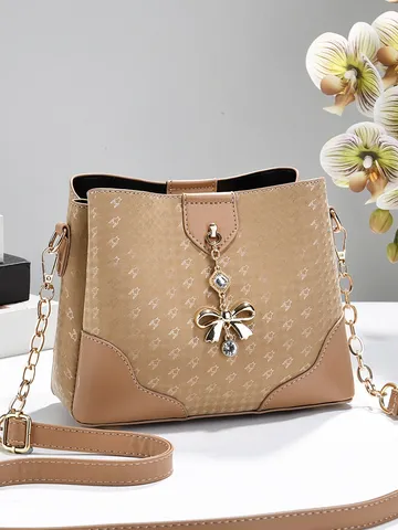 Printed PU Leather Bucket Bag For Women Trendy Large Capacity Shoulder Bag With Rhinestone Bow Pendant Fashion Chain Bag