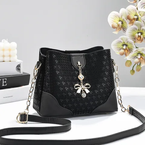 Borsa a Secchiello in Pelle PU Stampata alla Moda da Donna Classica Elegante Borsa a Tracolla Con Ciondolo a Fiocco di Strass Tracolla a Catena Casual
