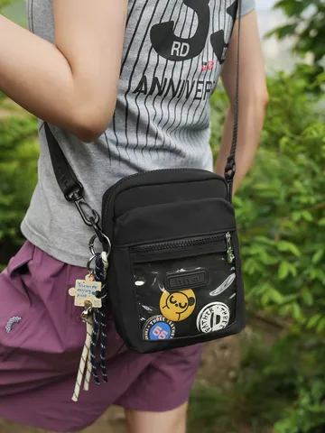 Bolso Bandolera de Nylon Techwear para Hombres Mujeres Bolso para Teléfono Estilo Moto Con Ventana Transparente e Insignias
