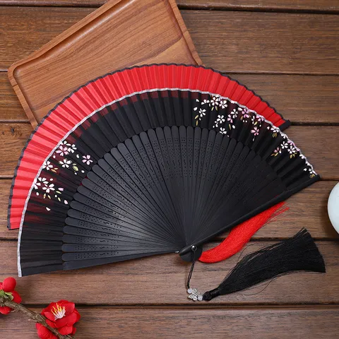 Éventail Pliante Main Style Traditionnel Chinois Os de Bambou Éventail en Tissu Pour Fête de Danse Mariage Décoration Maison