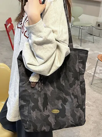 Damen Große Kapazität Kontrast Leoparden Camouflage Print Segeltuch Tragetasche Lässige Urbane Schultertasche Faltbare Einkaufstasche Mit Anhänger