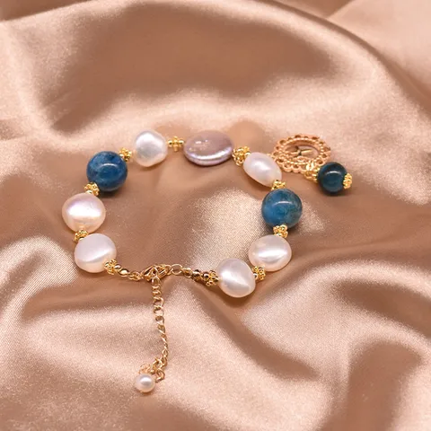 Handgefertigtes Vergoldetes Kupfer Süßwasserperle Kyanit Armband Für Damen Bohemian Stil Kreuz Anhänger Religiöser Schmuck