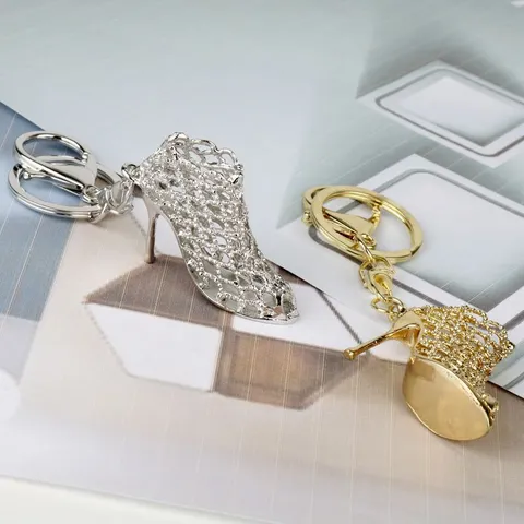 Creative Metal High Heels Car Keychain Bag Pendant Fashion Cute Key Ring Metal Key Chain Jewelry Gift For Women