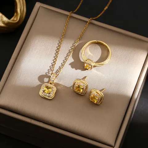 Collar de Cubo de Cristal Amarillo de Plata de Ley S925 para Mujer Cadena de Clavícula de Strass Dorado Anillo Pendientes Set