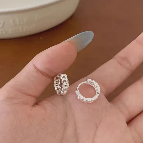 Pendientes de Aro de Plata Pura S999 con Diseño de Moneda de la Suerte Minimalistas Huecos Geométricos Joyería de Lujo Regalo