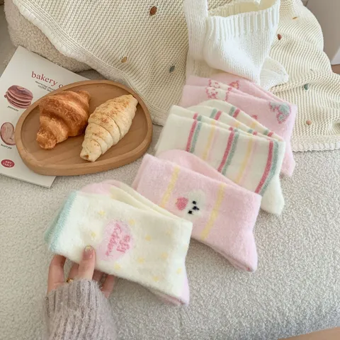 Donna Inverno Spesso Caldo Peluche Sonno Calze Velluto Australiano Carino Cartone Animato A Righe Tubo Medio Calze