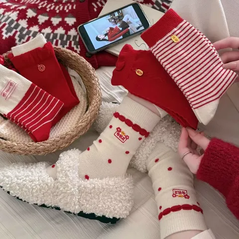 Calze a Mezza Gamba Calde in Lana Invernale da Donna Rosso Festivo Rigato Pois Ricamo Ciondolo in Metallo Termico Calzetteria Casual