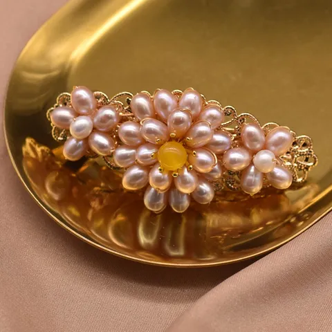 Pasador de Pelo de Cobre Chapado en Oro Vintage con Perlas de Agua Dulce Elegante Horquilla Floral Hecha a Mano para Mujeres