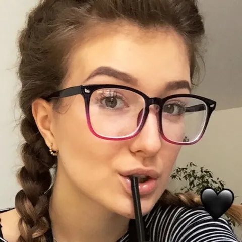 Fashion Square Frame Anti Blue Light Glasses For Women Men Minimalist PC Frame AC Lens Optical Eyewear With Wing Rivets Decorative Plain Glasses