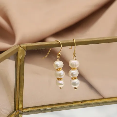 Natürliche Süßwasserperle Ohrhänger 18K Vergoldetes Kupfer Perlen Hängeohrringe Vintage Minimalistischer Schmuck Geschenk Damen
