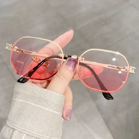Lunettes de Soleil Carrées Sans Monture Vintage pour Femmes Verres Océan Dégradés Monture en Métal Évidé UV400 Protection Solaire Lunettes de Luxe Mode Voyage