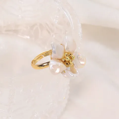 Anello Aperto in Acciaio al Titanio con Fiore di Perla Artificiale Vintage per Donna Elegante Anello Regolabile Gioielli di Moda