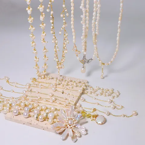 Elegante Titanstahl Süßwasserperle Halskette Einzigartiges Design Schleife Blume Anhänger Choker Kette Für Damen Luxus Schmuck Geschenk