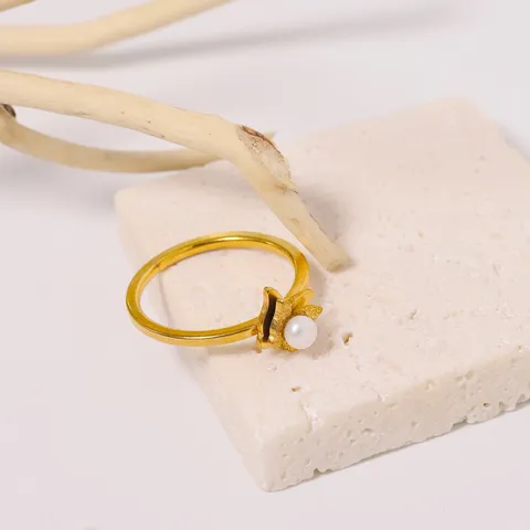 Vintage Titanstahl Süßwasserperle Ring Für Damen Gold Schmetterling Geometrisch Offener Ring Ins-Stil Leichter Luxus Schmuck