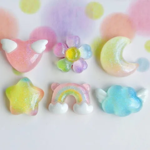 Ciondoli Fai da Te in Resina Gradiente Perlata Cartone Animato Fiore Luna Stella Cuore Arcobaleno Nuvola Accessori per Scarpe