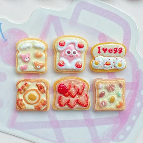Simpatici Accessori in Resina Miniatura a Forma di Orso Toast con Uovo e Fragola Materiale per Gioielli Fai-da-te per Ciondoli Scarpe Croc
