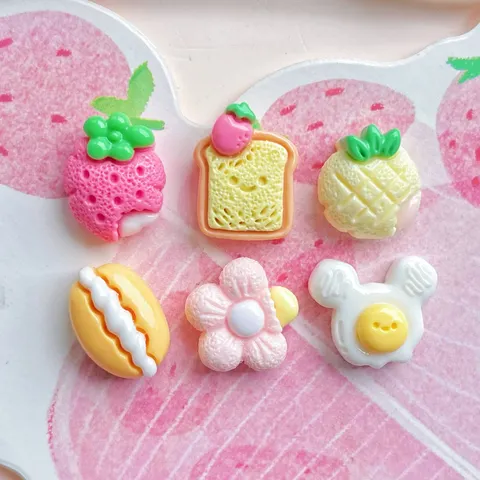 Simpatici Ciondoli in Resina per Cibo in Miniatura Fragola Ananas Pane Fiore Stampati Colorati Accessori Materiali per Artigianato Fai da Te