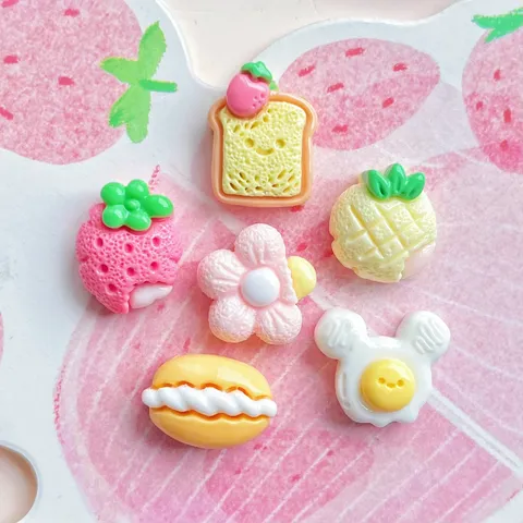 Simpatici Ciondoli in Resina per Cibo in Miniatura Fragola Ananas Pane Fiore Stampati Colorati Accessori Materiali per Artigianato Fai da Te
