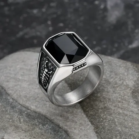 Men Vintage Stainless Steel Scorpion Ring Hip Hop Business Style Rectangular Rhinestone Signet Ring Fashion Finger Jewelry