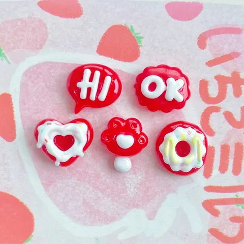 Mini Ciondoli in Resina Rossa Cabochon Retro Piatto Lettere Ciambella Zampa di Gatto Scrapbooking Artigianato Fai da Te per Fermagli per Capelli Custodia Telefono