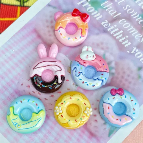 Resina Coniglio Ciambella Ciondoli Superficie Lucida Stampato Cartone Animato Animale Dessert Flatback Cabochon Per Fai-da-te Forcina Custodia Per Telefono Decorazione Cancelleria Ornamento