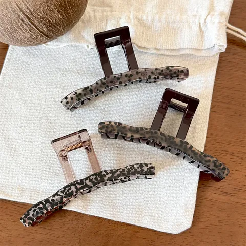 Eleganter Acetat Leopardenmuster Geschwungen Haarkralle Große Polka Dot Haarklammer Rutschfeste Haarkrabbe Für Damen Haarstyling