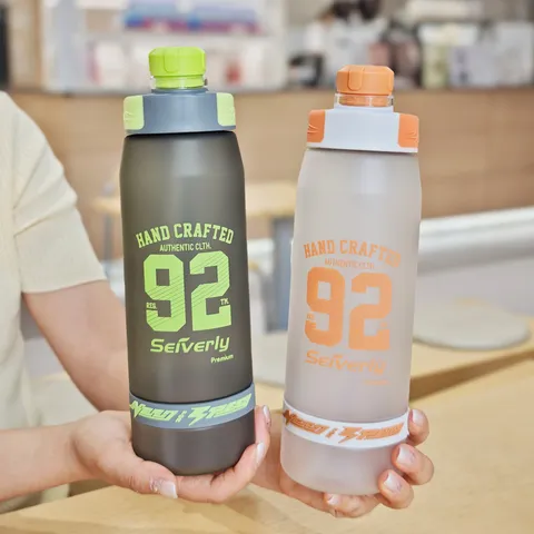 Frosted Plastic Sports Water Bottle Large Capacity With Straw Portable Handle Leakproof Simple Outdoor Fitness Student Bottle PC PP Material