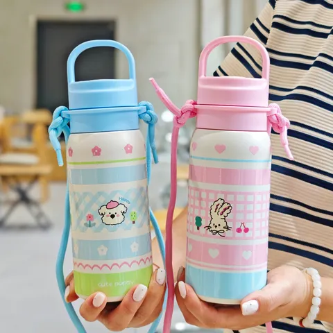 Botella de Agua Aislada al Vacío de Acero Inoxidable con Estampado de Animales y Cachorros de Dibujos Animados Con Correa Cruzada Taza de Viaje Portátil de Apertura Rápida para Niños Estudiantes
