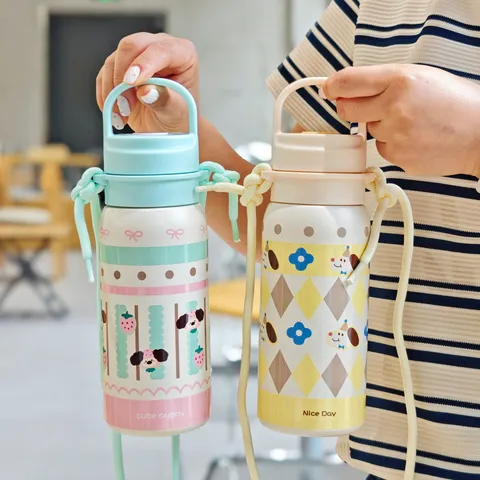 Botella de Agua Aislada al Vacío de Acero Inoxidable con Estampado de Animales y Cachorros de Dibujos Animados Con Correa Cruzada Taza de Viaje Portátil de Apertura Rápida para Niños Estudiantes