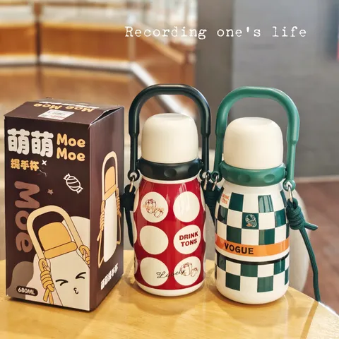 Vintage 304 Stainless Steel Insulated Vacuum Cup Portable High Appearance Water Bottle With Handle Straw 680ml Thermal Flask For Women