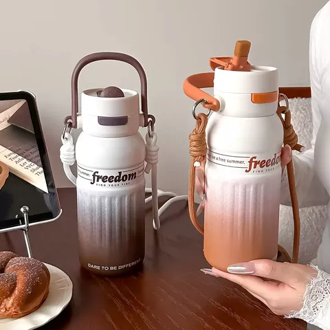 Modern Gradient Stainless Steel Vacuum Flask 700ml Insulated Water Bottle With Straw Handle And Strap For Sports Outdoor Office