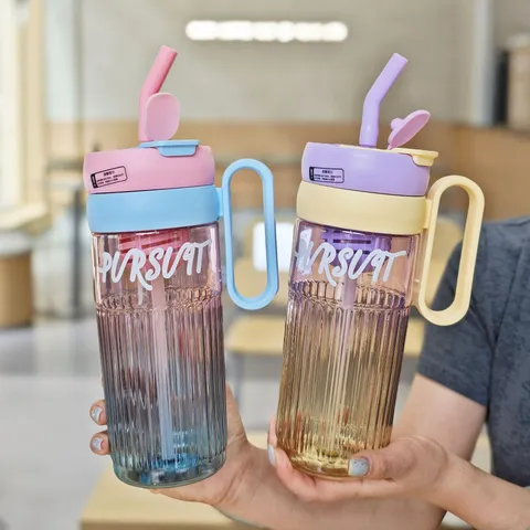 Minimalistischer Kunststoff Strohhalmbecher Große Kapazität Farbverlauf Wasserflasche Mit Griff Umweltfreundlicher Tragbarer Trinkbecher Für Büro Zuhause Outdoor Reisen