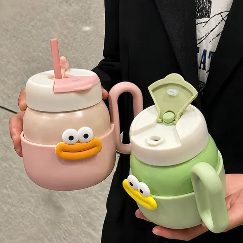 Divertida Botella de Agua de Acero Inoxidable Aislada al Vacío con Boca de Salchicha Asa Pajita Infusor de Té Taza de Dibujos Animados Oficina