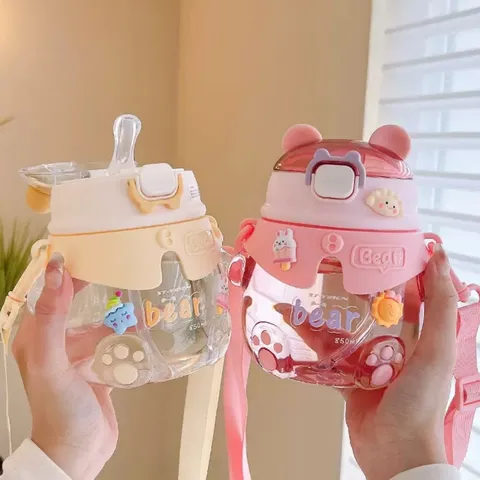 Tazza con Cannuccia in Plastica a Forma di Orso Portatile da Esterno per Bambini Bottiglia d'Acqua Grande Capacità Coperchio a Rimbalzo con un Pulsante Tazza d'Acqua per Studenti Con Tracolla
