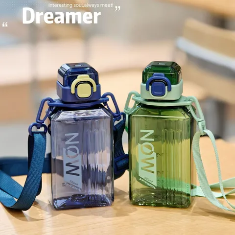 Quadratische Kunststoff Wasserflasche Tragbarer Sport Trinkbecher Für Outdoor Reisen Fitness Auslaufsichere Flasche Mit Großem Fassungsvermögen Und Gurt