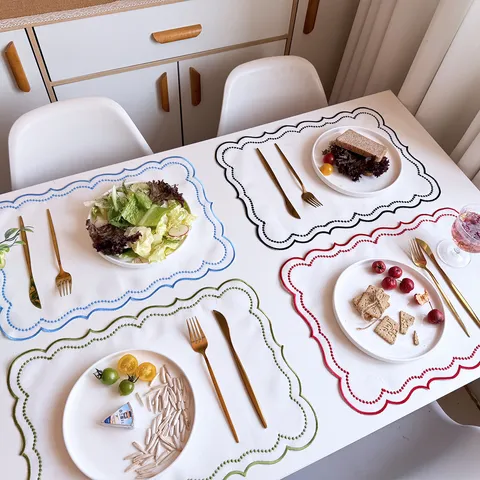 Vintage Crème Stijl Borduurd Schulprand Placemat Polyester Warmte-isolatie Tafelmat Voor Eetkamer Bruiloft Banket Decor
