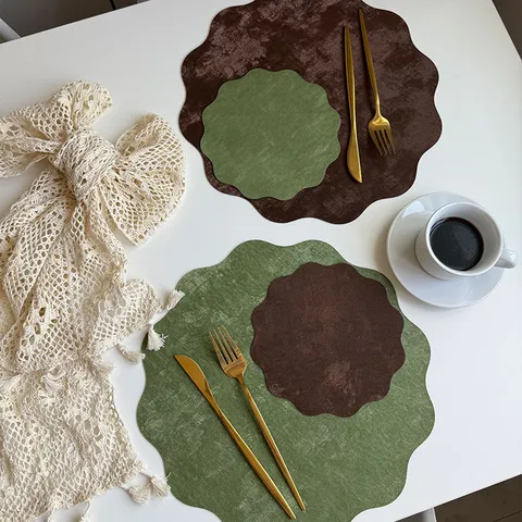 Franse Luxe Nepfluweelleren Placemat Golvende Rand Bloemvorm Onderzetter Waterdicht Oliedicht Eettafelmat Warmtegeïsoleerde Kopjesmat Woondecoratie