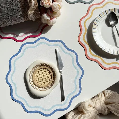 Creative Contrast Color Striped Leather Placemat Scalloped Flower Edge Heat Resistant Waterproof Table Mat For Kitchen Dining Room Home Cafe Decoration