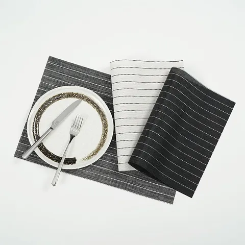 Modern Minimalist PVC Striped Placemat Non Slip Heat Resistant Woven Table Mat For Home Hotel Restaurant Dinner Decoration