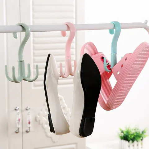 Creative 360 Degree Rotating Four Claw Plastic Hook Wardrobe Organizer For Clothes Tie Bag Home Storage