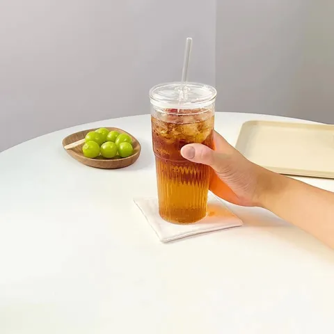 Grote Capaciteit Transparant Glazen Waterbeker Met Rietje en Deksel Verticaal Streep Ontwerp Koffiekop Voor Kantoor Woonkamer