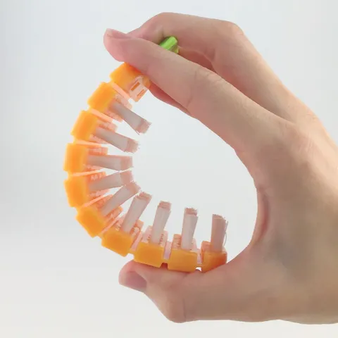 Spazzola Di Pulizia Flessibile Per Frutta E Verdura Forma Di Carota Strumento Di Strofinamento Multiuso Per Cucina Domestica