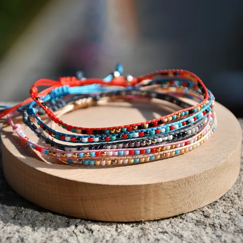 Braccialetto Minimalista in Corda Intrecciata a Mano con Perline di Vetro Miyuki Colorate Regolabile Sottile Gioielli Regalo per Donna