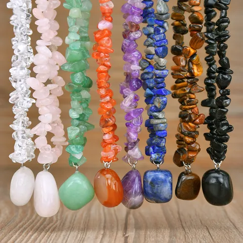 Collana Girocollo in Pietra Naturale a Scaglie Irregolari per Donna Fatta a Mano con Ciondolo in Ametista Quarzo Lapislazzuli Gioielli Regalo