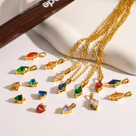 Pendente in Zirconia a Cuore Marquise in Acciaio Inossidabile Placcato Oro 18K Accessori Collana DIY Dopamina da Donna