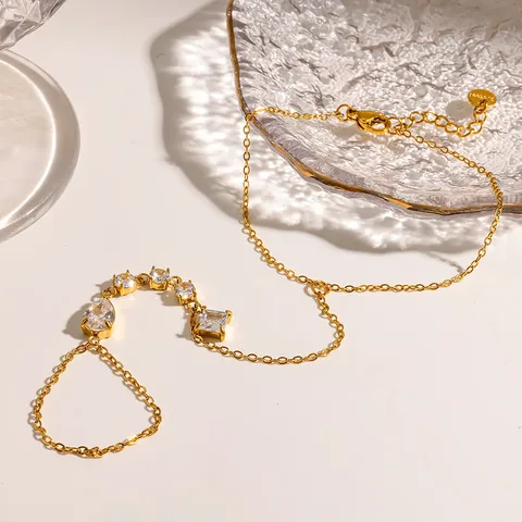 18K Chapado en Oro Acero Inoxidable Hand Chain Bracelet Impermeable Geométrico Cuadrado Gota de Agua Circonia Ring Linked Pulsera para Mujer
