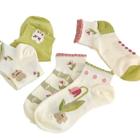 Calcetines Cortos de Estilo Japonés Dulce para Mujer Lindo Patrón de Tulipán Floral Oso Conejo Adorno de Encaje Transpirable Calcetines de Poliéster