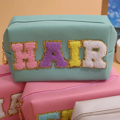Large Capacity PU Leather Makeup Bag Printed Varsity Letter Chenille Patch Toiletry Organizer Waterproof Portable Travel Wash Pouch For Women